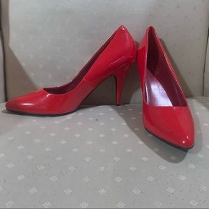 Red patent Pleaser Pumps/high heels